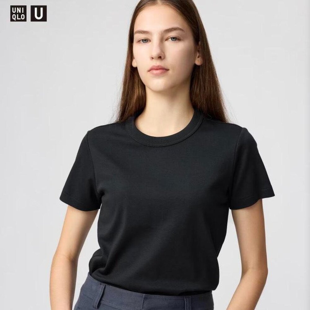 SOLD!! -  UNIQLO Women's Crew Neck Black T-shirt - XL